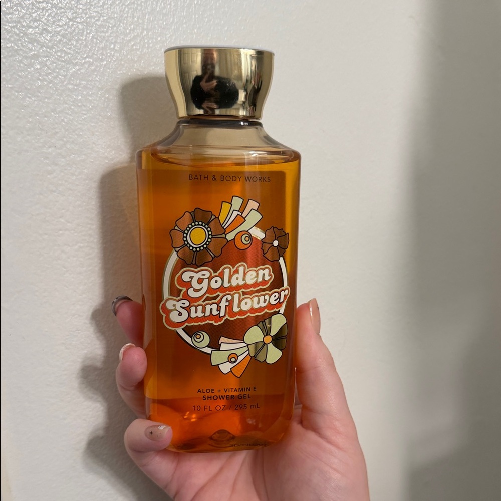 Bath & Body Works Golden Sunflower Shower Gel - Gold and Orange
